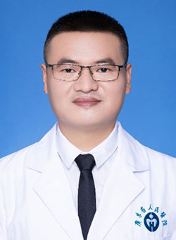 杨哲贤.jpg 杨哲贤.jpg